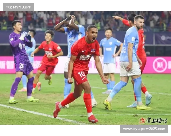 梅州客家球迷远征工体，降级夜不离不弃感人瞬间